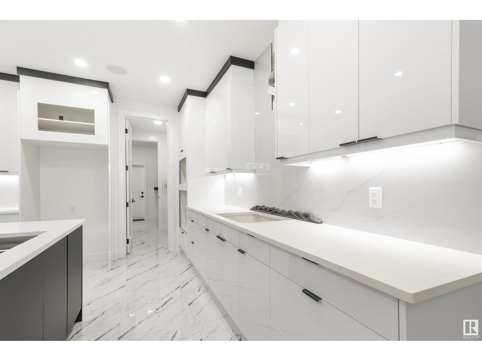 3521 42 AV, Beaumont