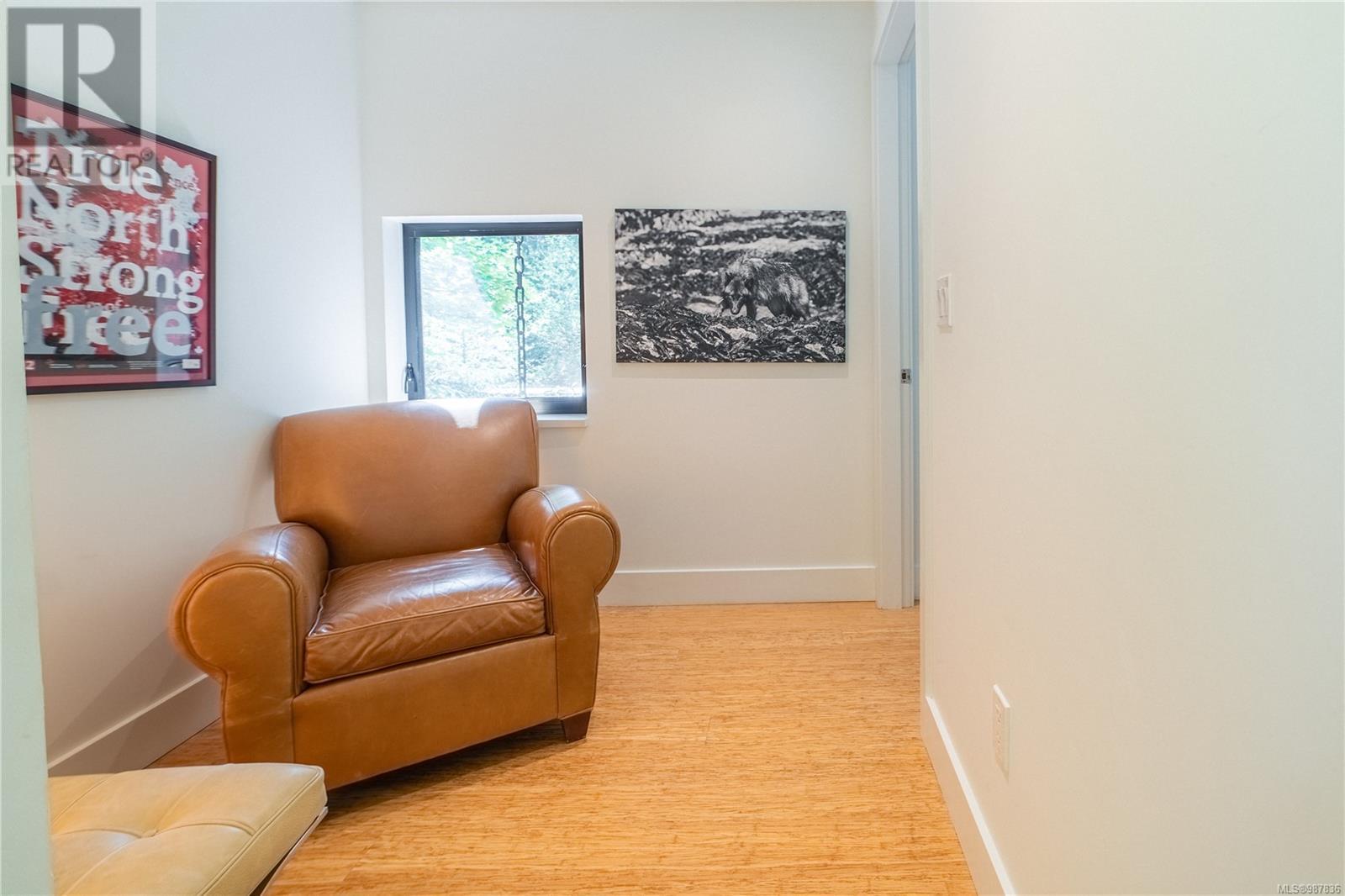 1156 Pacific Rim Hwy, Tofino