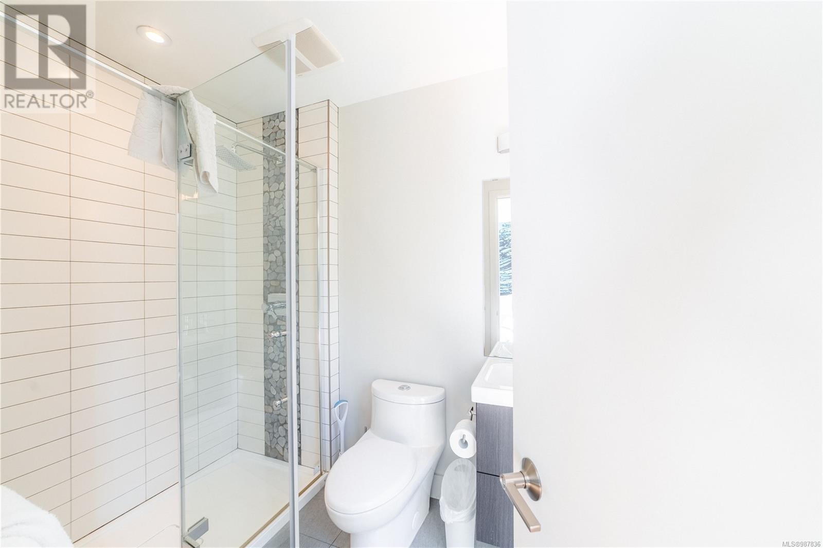 1156 Pacific Rim Hwy, Tofino