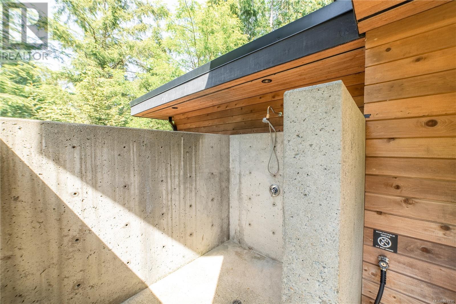 1156 Pacific Rim Hwy, Tofino