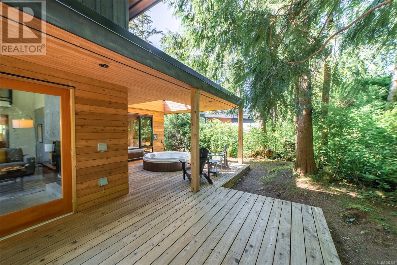 1156 Pacific Rim Hwy, Tofino