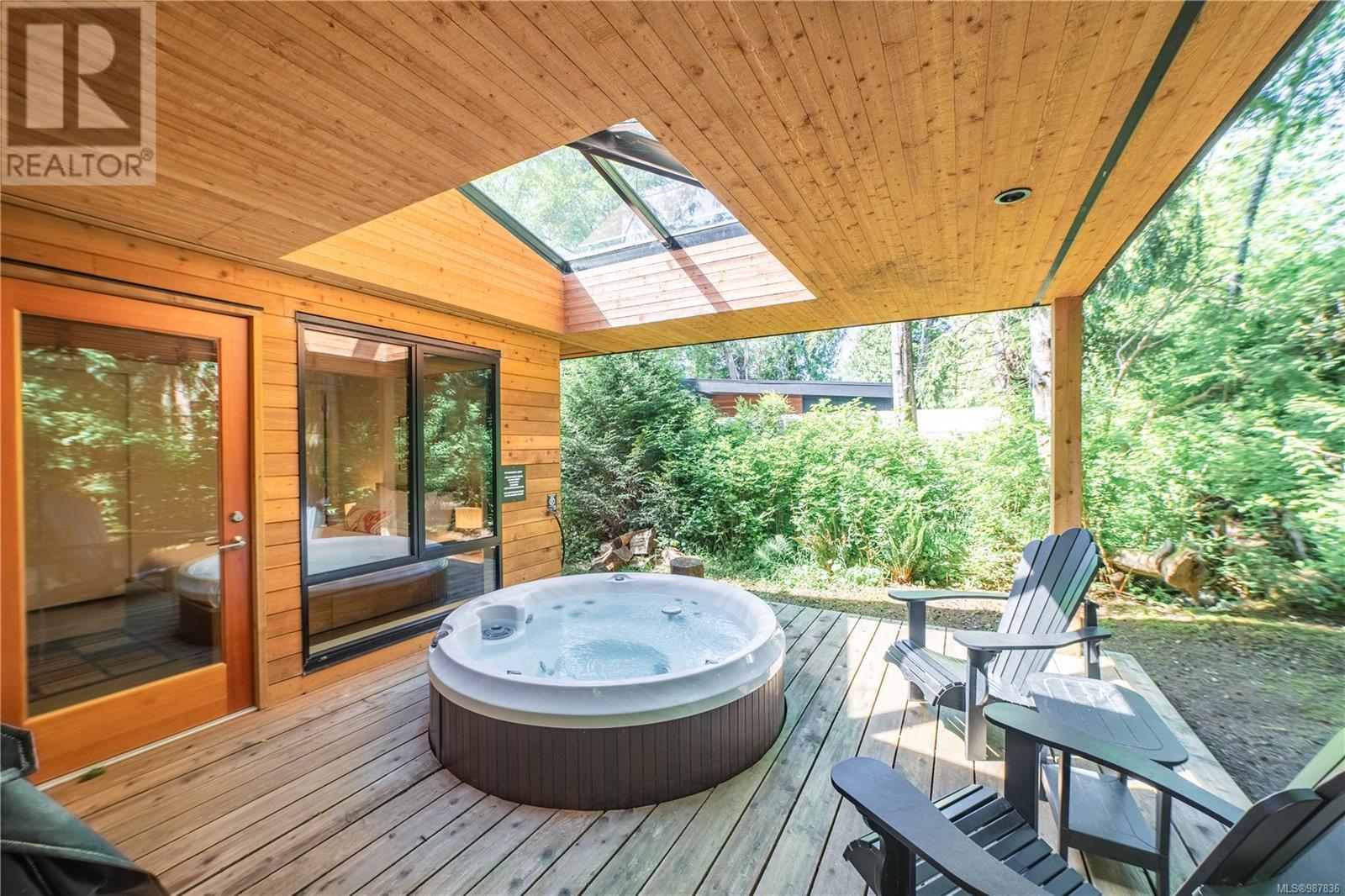 1156 Pacific Rim Hwy, Tofino