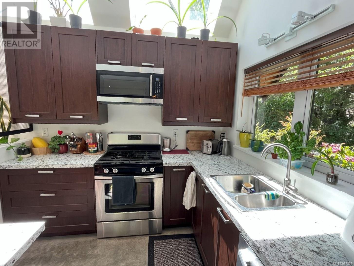 1156 Pacific Rim Hwy, Tofino