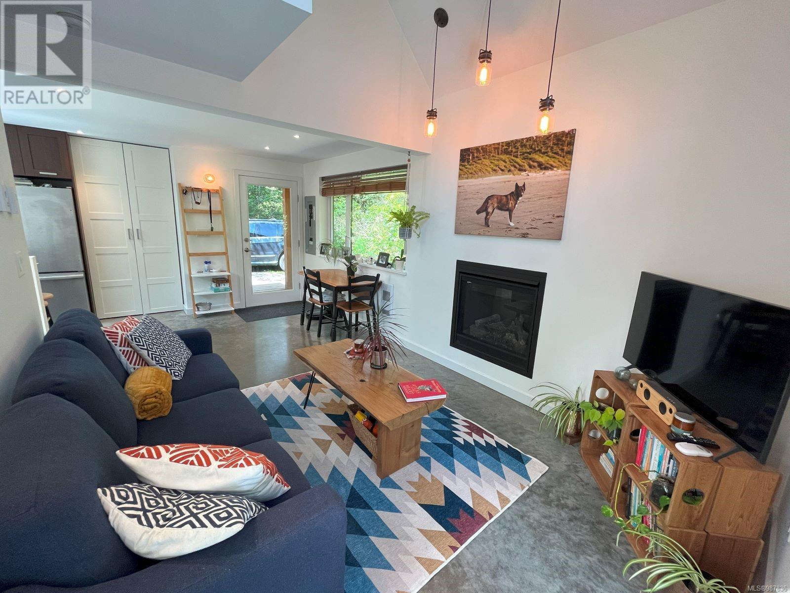 1156 Pacific Rim Hwy, Tofino