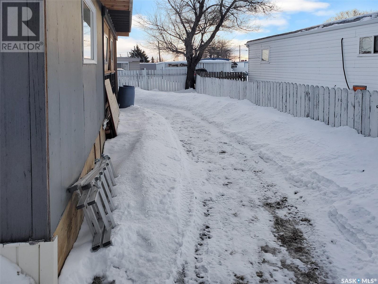 Single Family House Mobile Home for Sale in   Robert STREET W Swift Current 