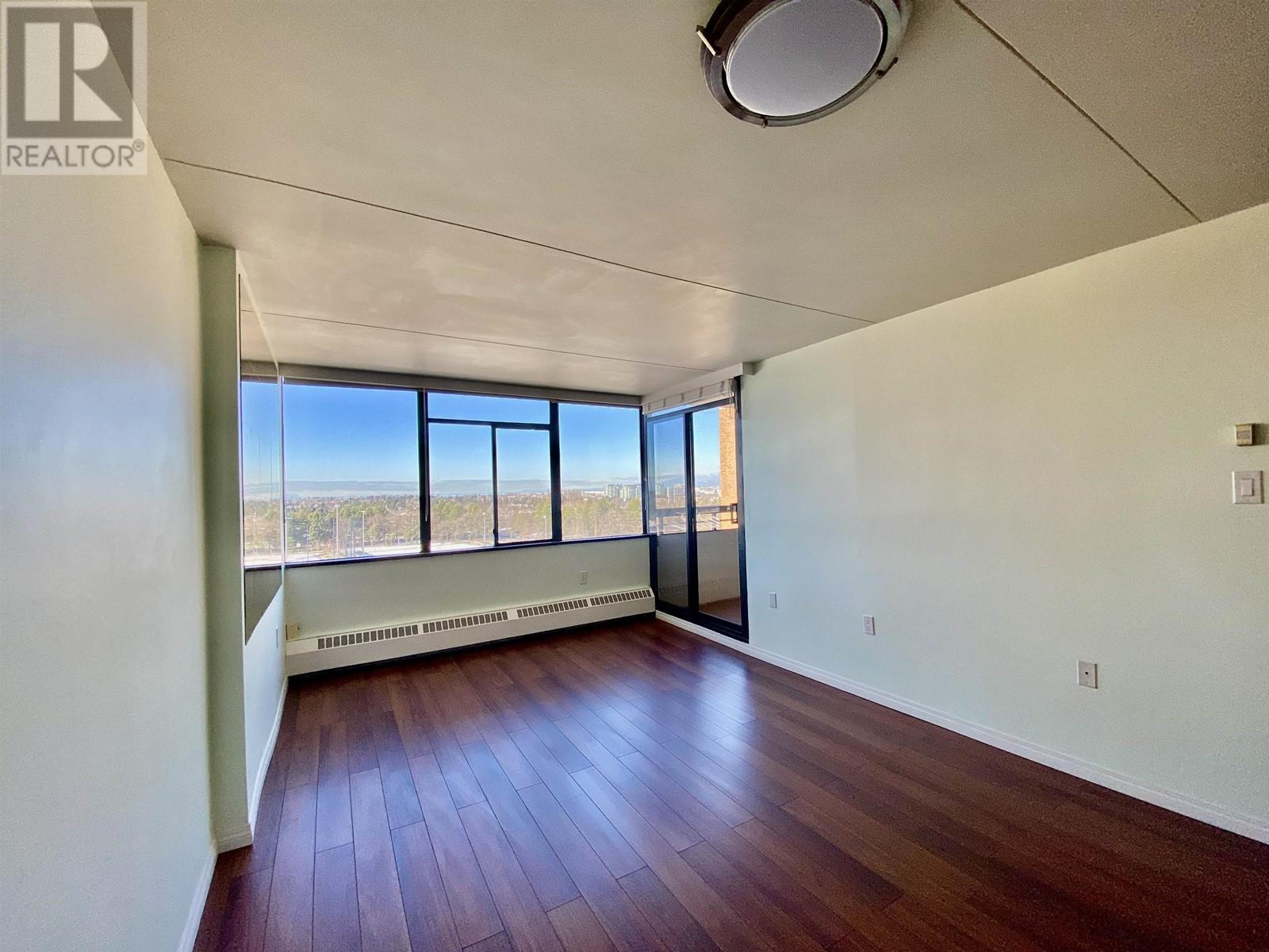 Photo 4 of 1408 6651 Minoru Boulevard, Richmond BC