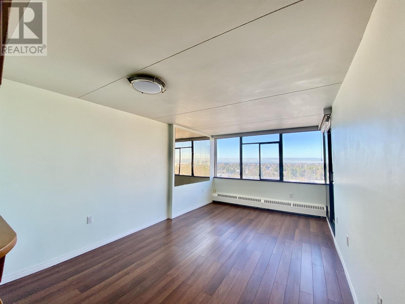 Photo 11 of 1408 6651 Minoru Boulevard, Richmond BC