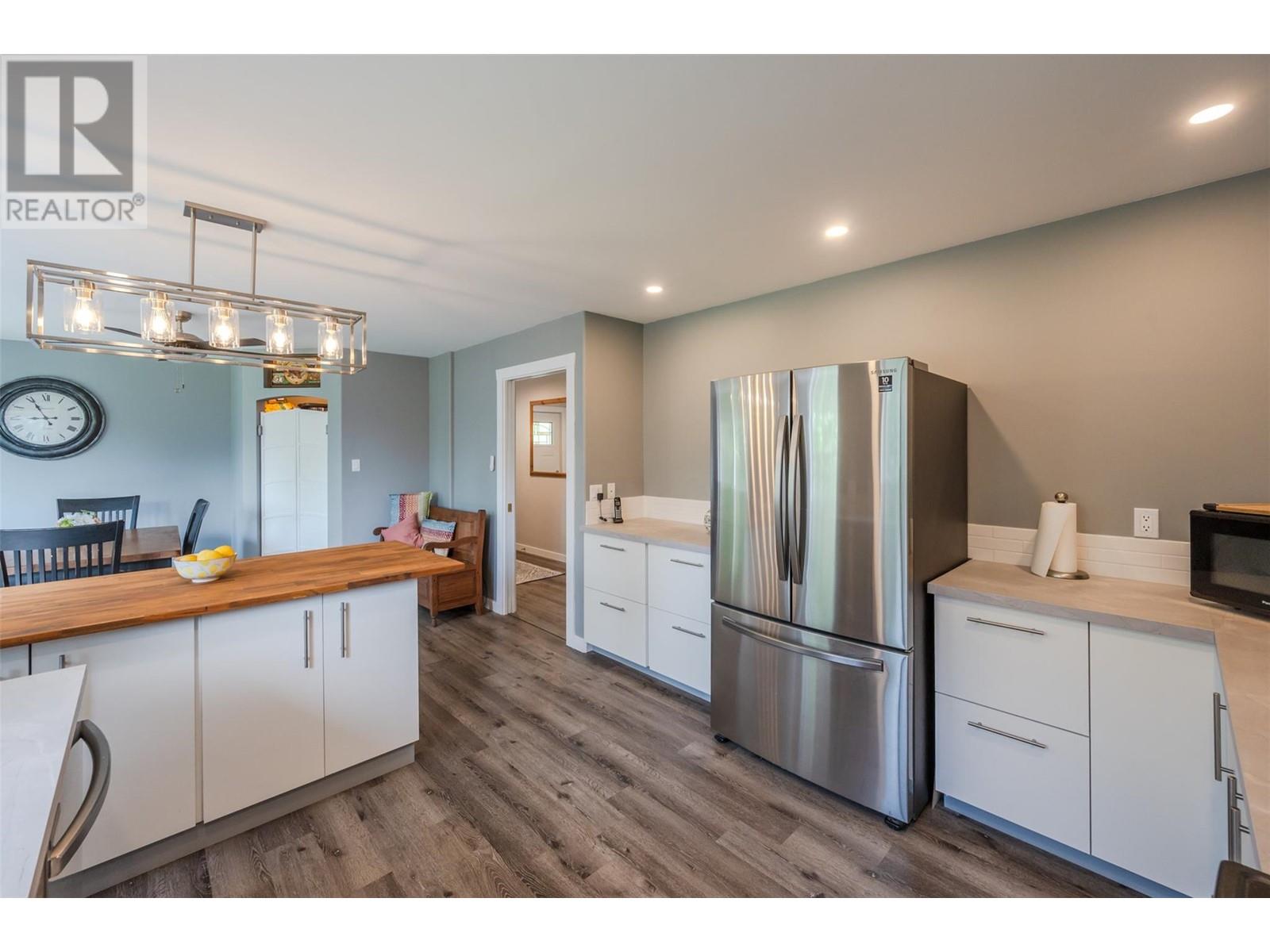 2737 Willowbrook Road, Oliver