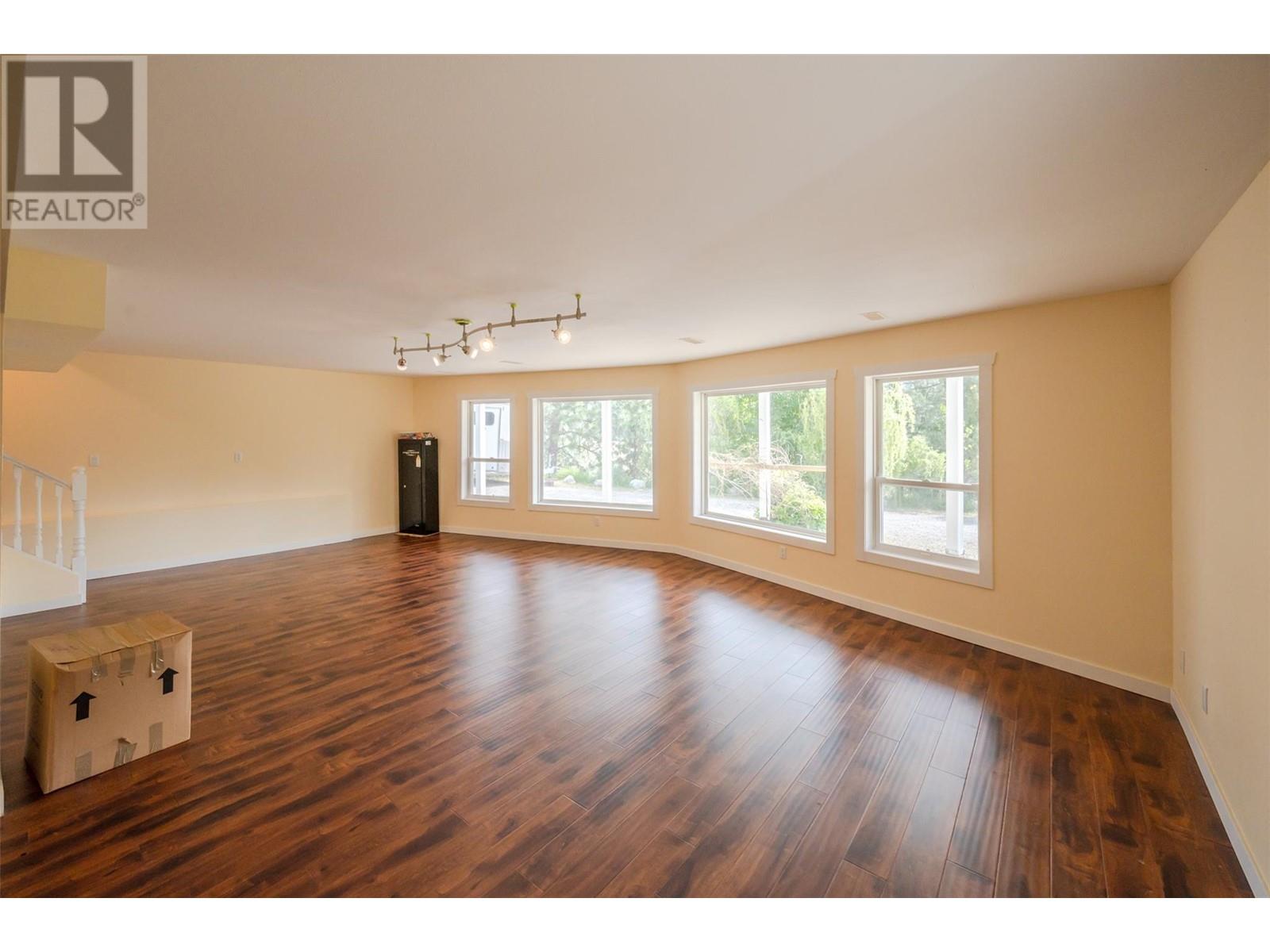 2737 Willowbrook Road, Oliver
