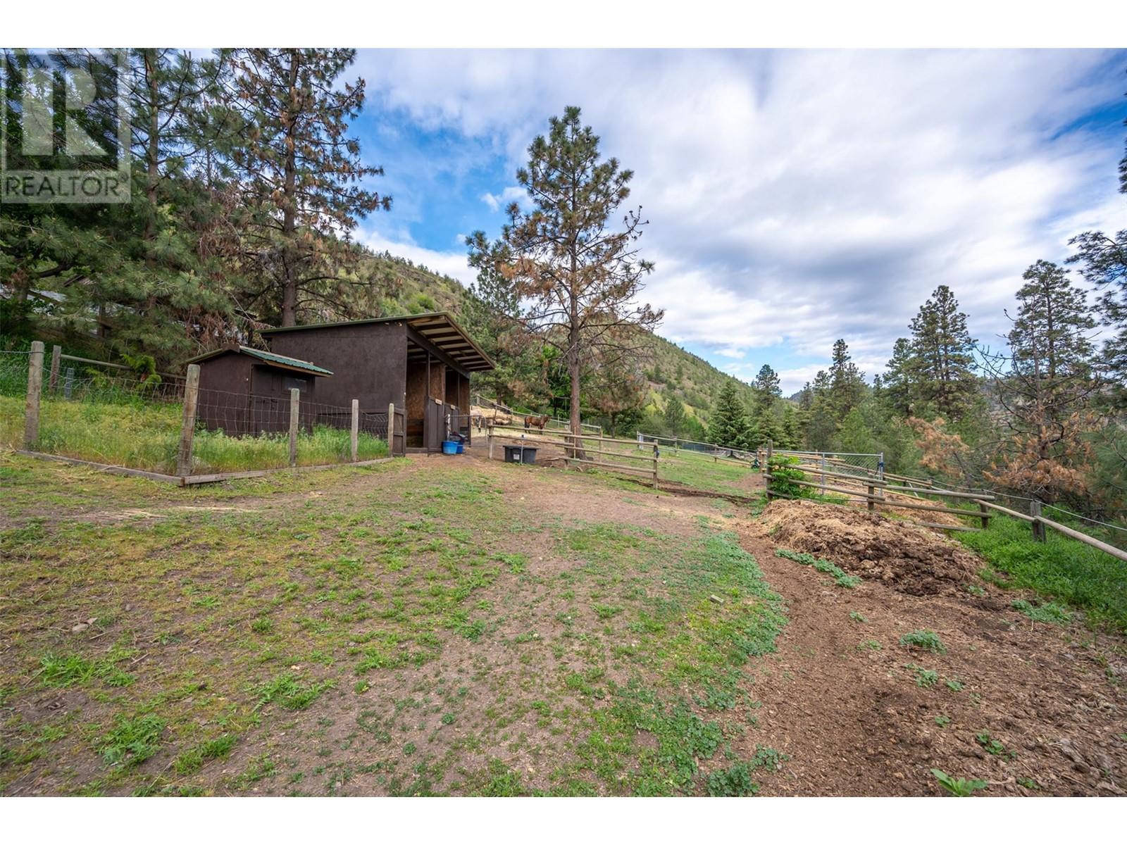 2737 Willowbrook Road, Oliver