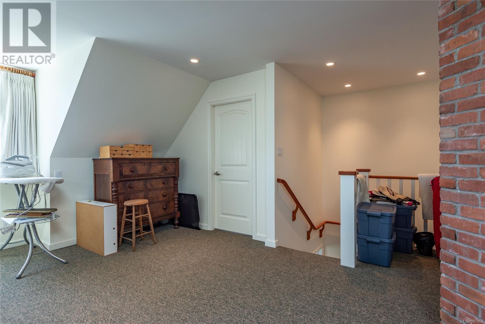 1380 Upshur Rd, Quadra Island