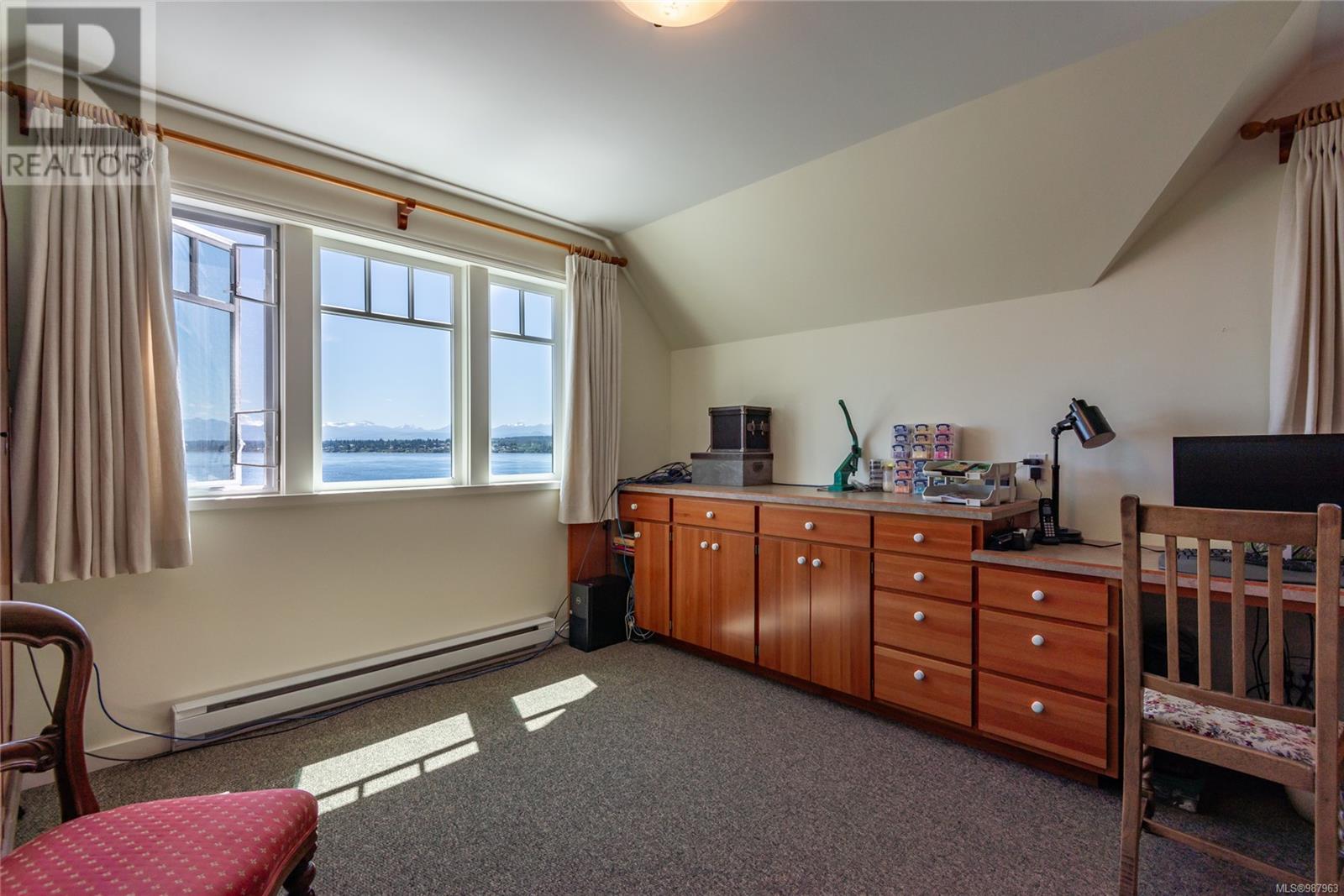 1380 Upshur Rd, Quadra Island