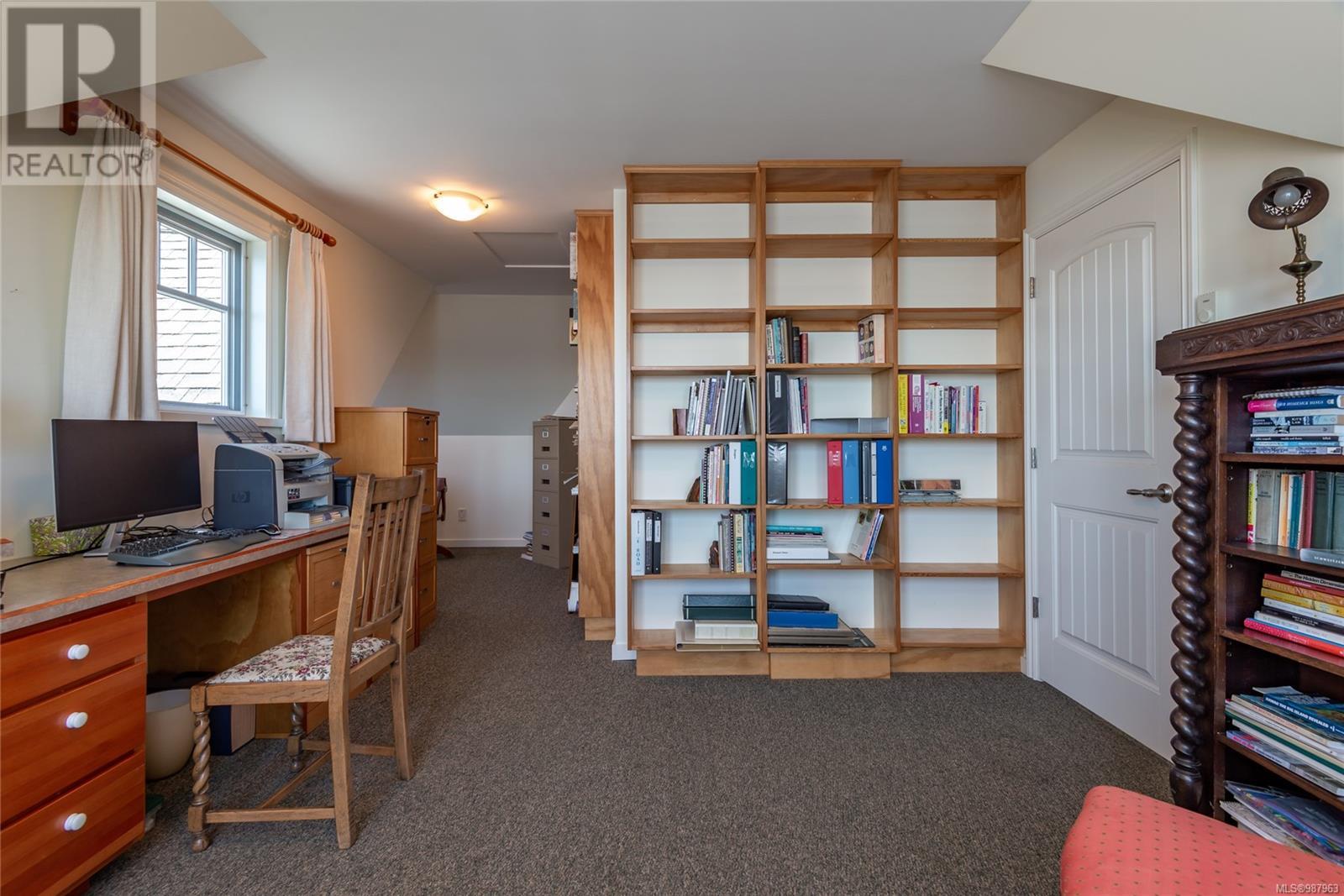 1380 Upshur Rd, Quadra Island
