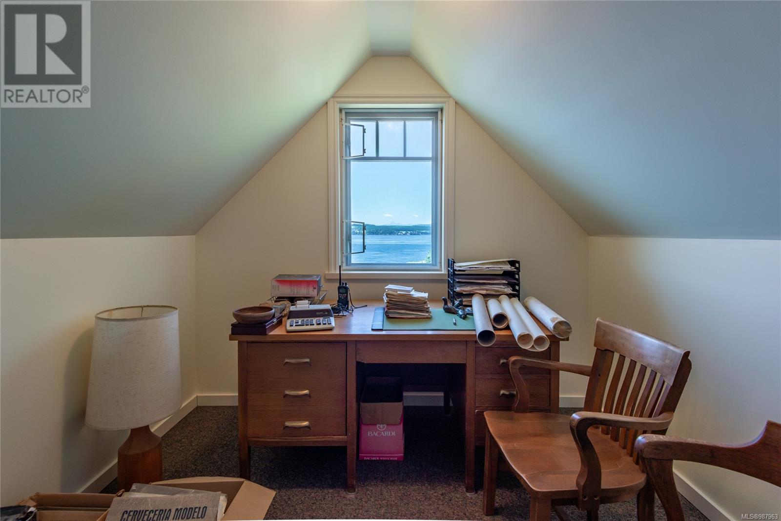 1380 Upshur Rd, Quadra Island