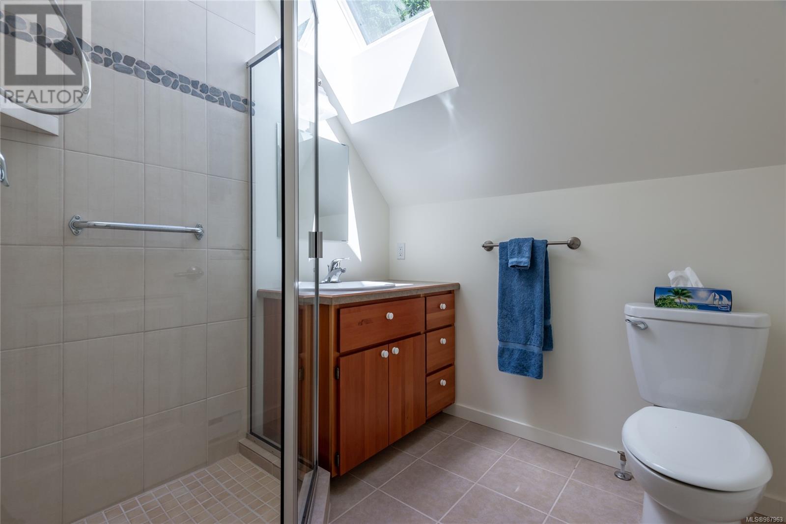 1380 Upshur Rd, Quadra Island