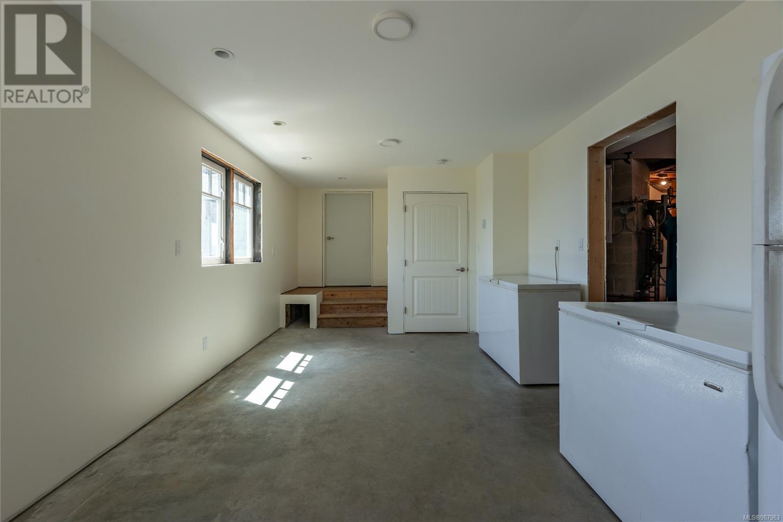 1380 Upshur Rd, Quadra Island
