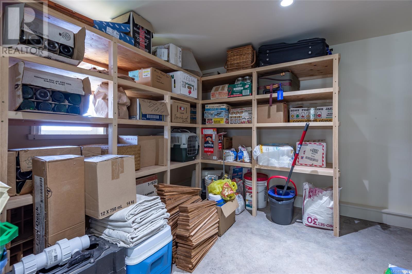 1380 Upshur Rd, Quadra Island