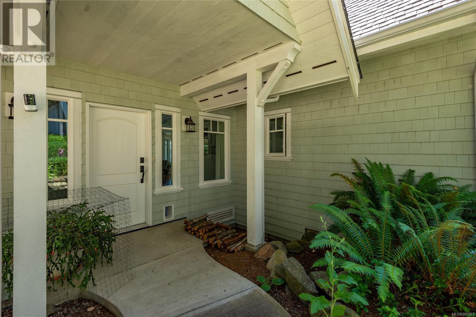 1380 Upshur Rd, Quadra Island