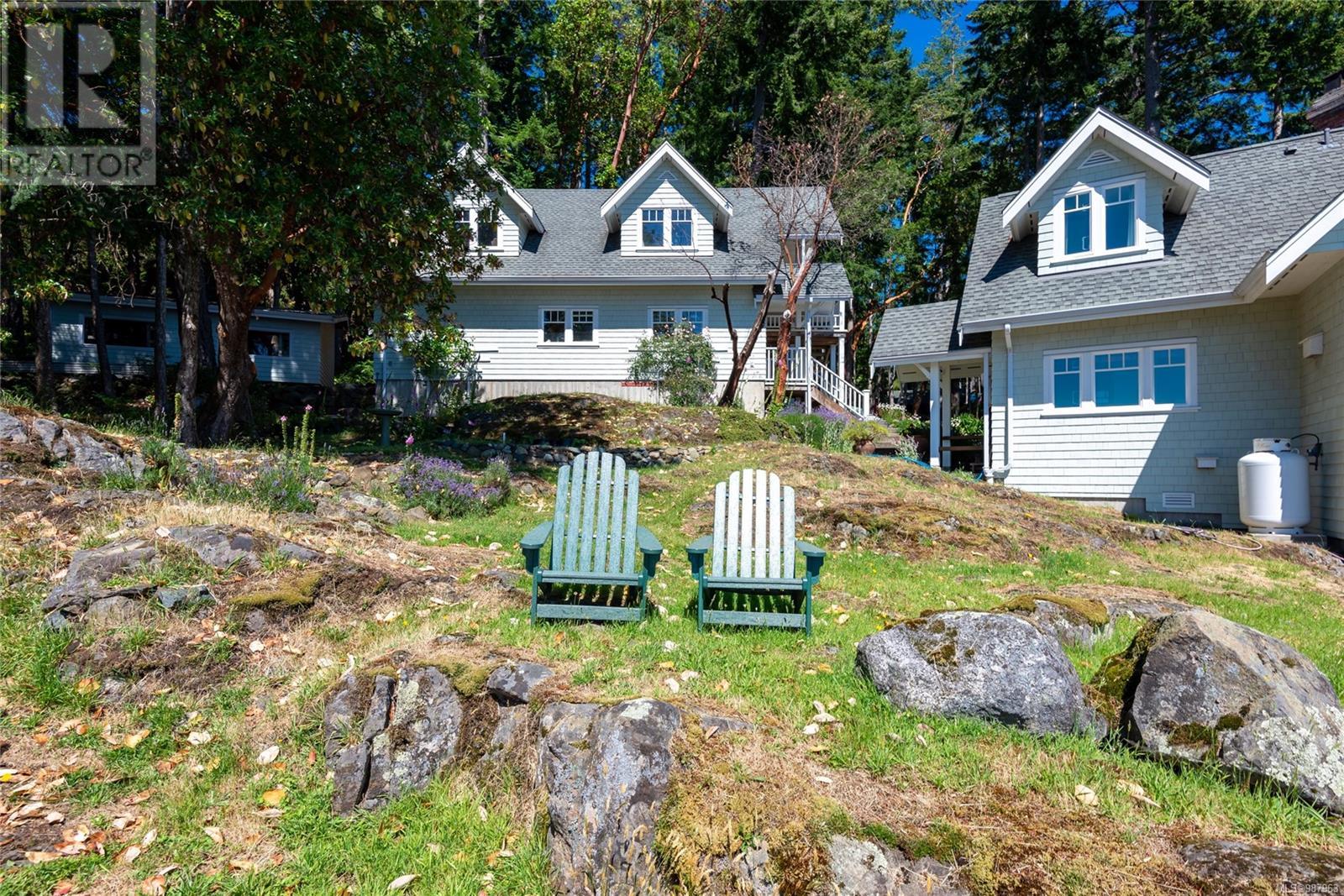 1380 Upshur Rd, Quadra Island