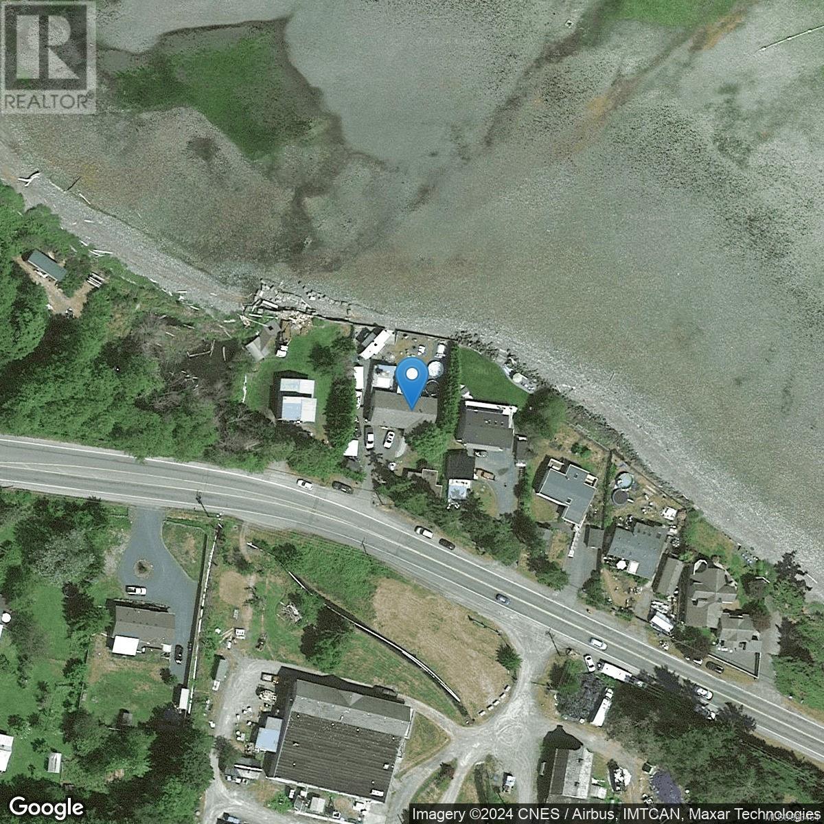 5545 Island Hwy, Qualicum Beach