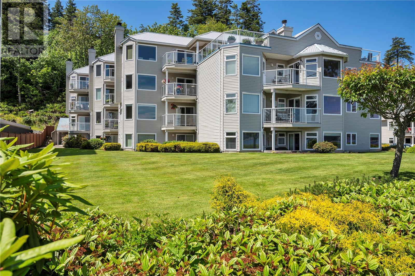 203B 670 Island Hwy S, Campbell River