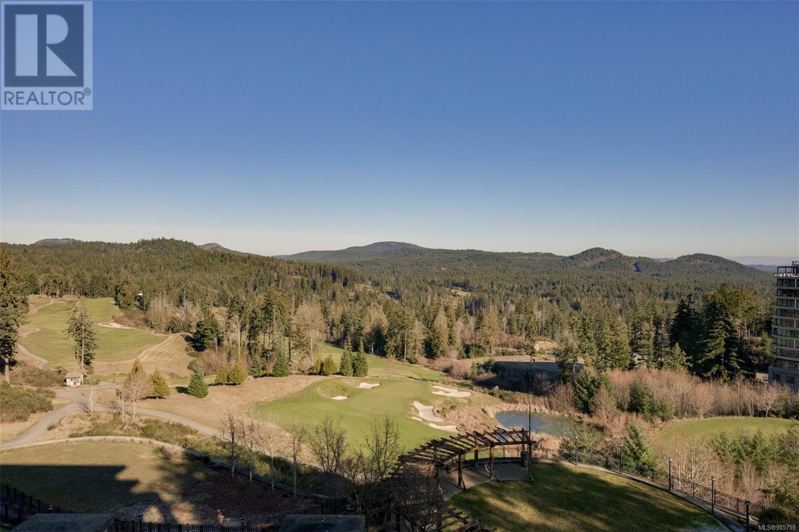 335/337 C 1999 Country Club Way, Langford real estate listing 985759