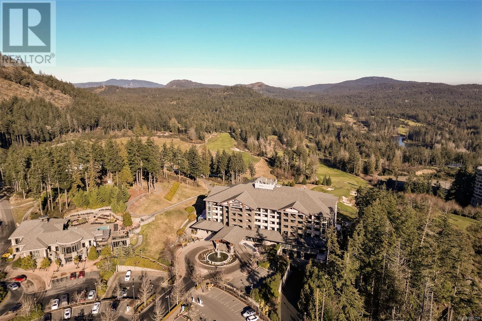 335/337 C 1999 Country Club Way, Langford real estate listing 985759