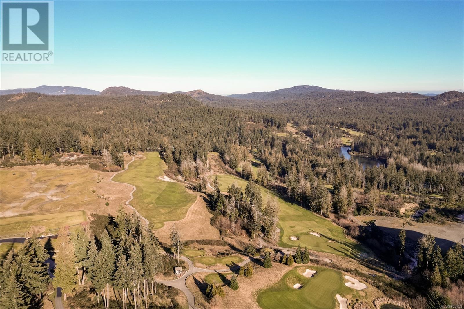 335/337 C 1999 Country Club Way, Langford real estate listing 985759
