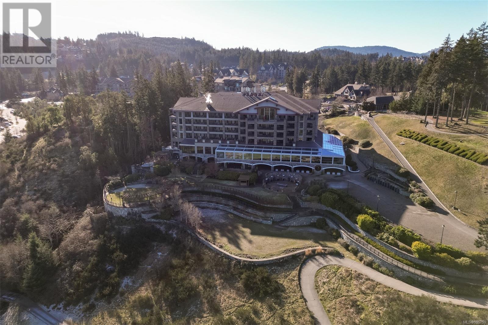 335/337 C 1999 Country Club Way, Langford real estate listing 985759