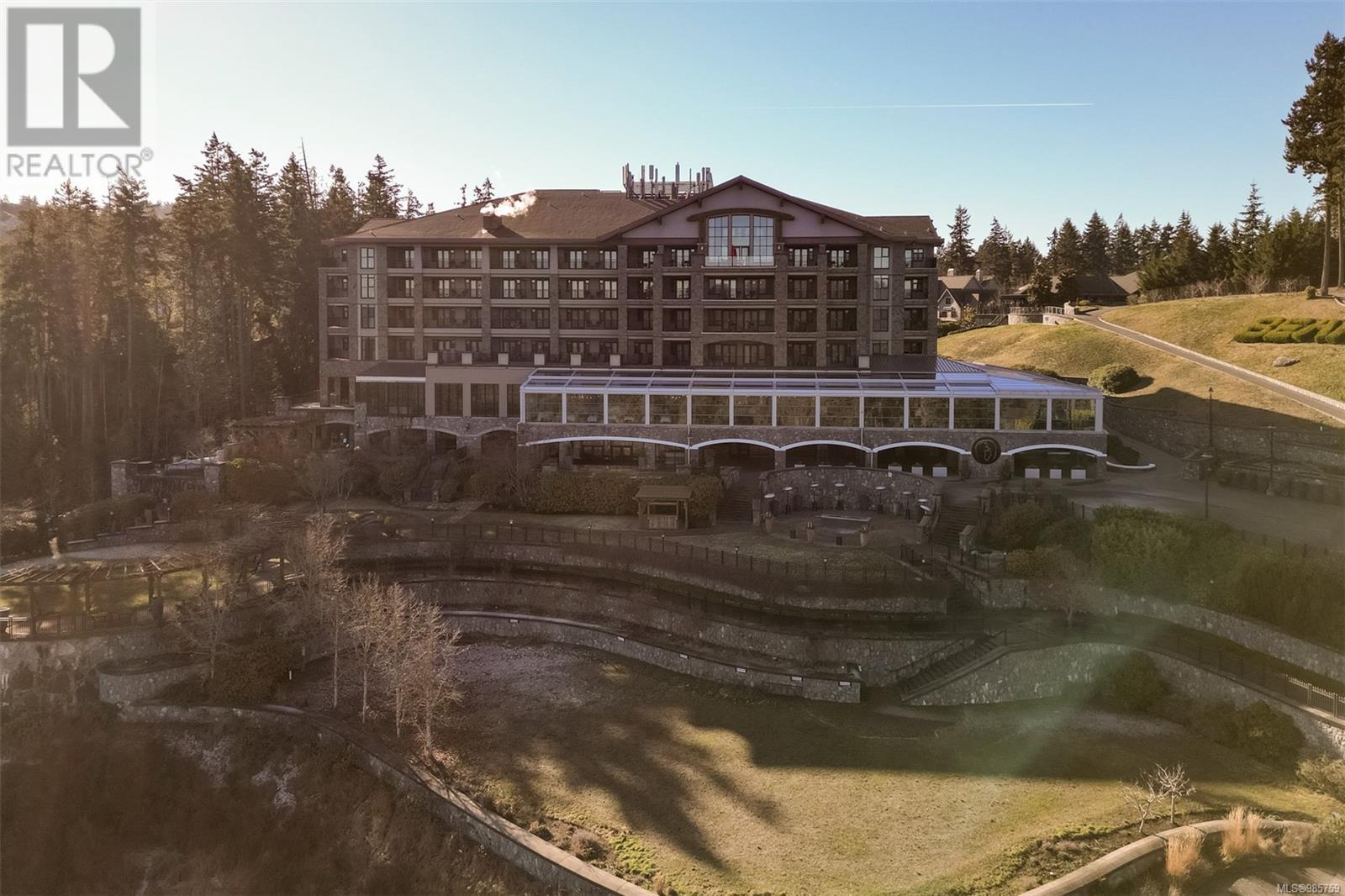 335/337 C 1999 Country Club Way, Langford real estate listing 985759