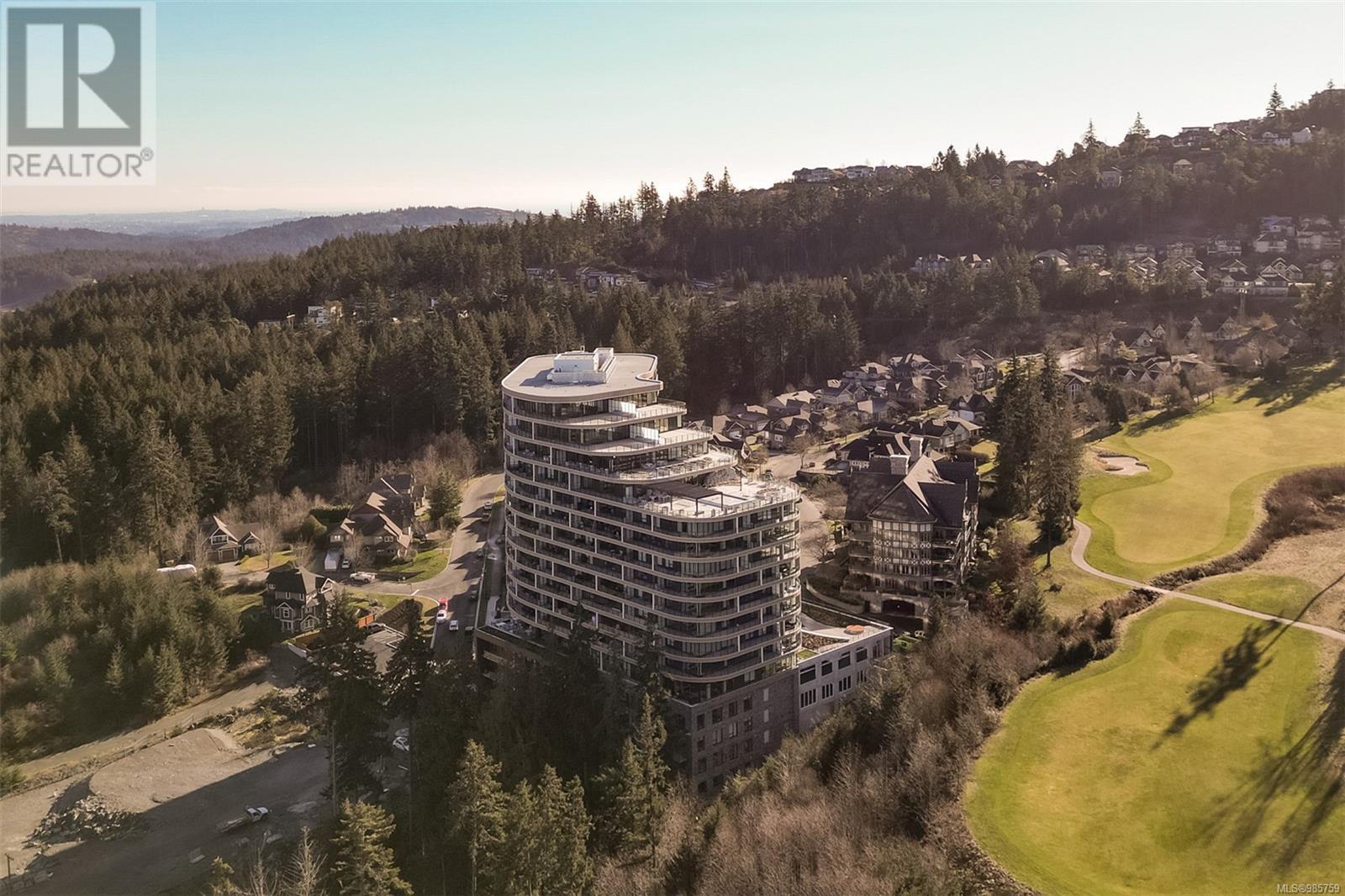 335/337 C 1999 Country Club Way, Langford real estate listing 985759