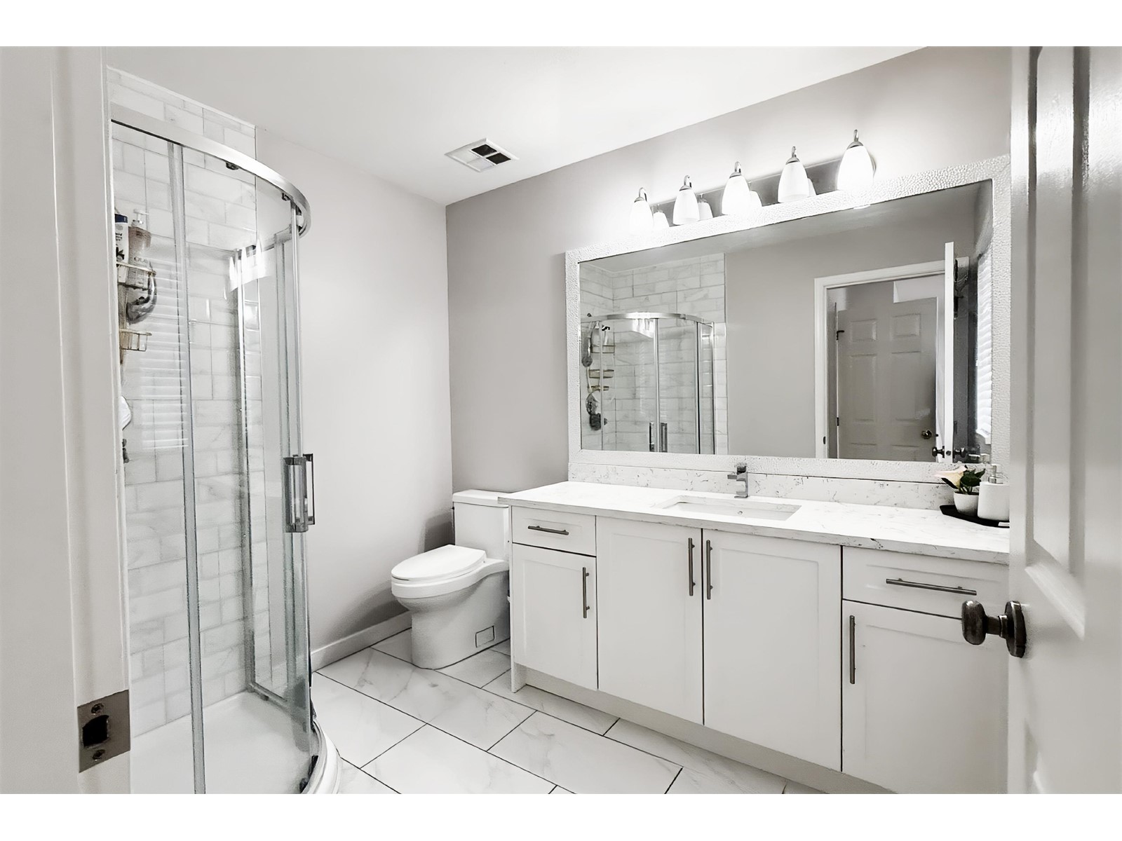 Photo 10 of 30 7140 132 Street, Surrey BC