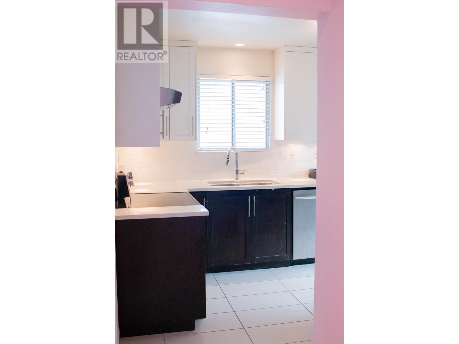 Photo 6 of 2763 Rosemont Drive, Vancouver BC