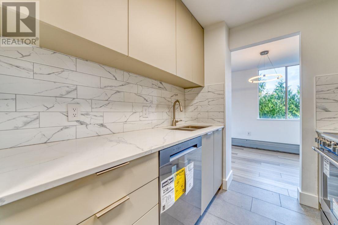 1108 2004 FULLERTON AVENUE, North Vancouver real estate listing R2966483