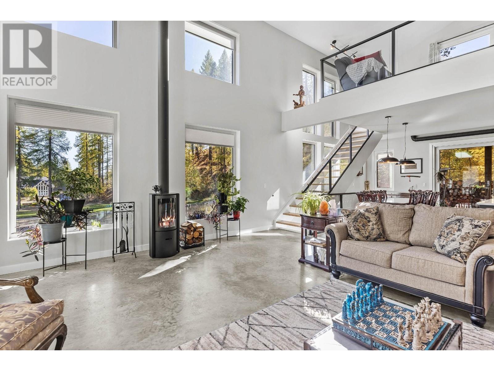 221 STEMWINDER Drive, Kimberley