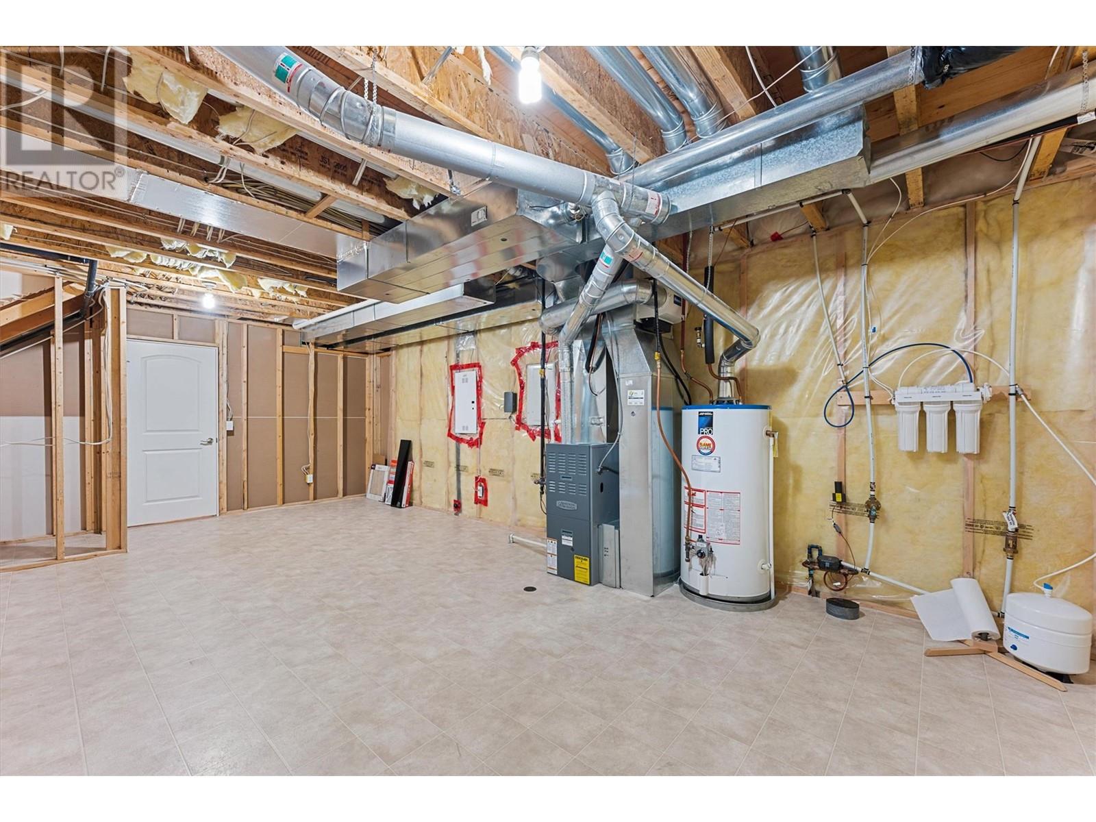 286 4035 Gellatly Road, West Kelowna