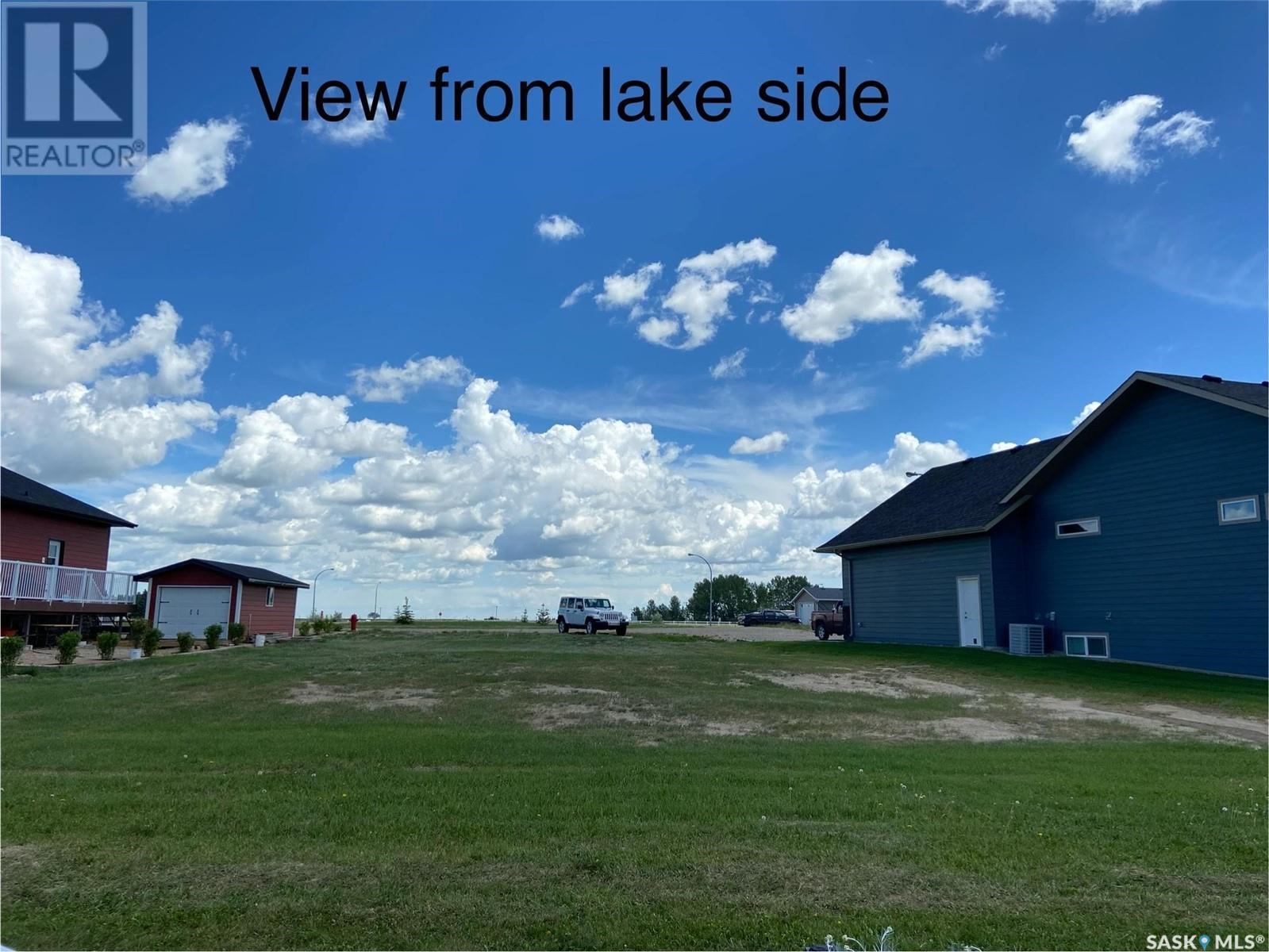 Photo 4 of 112 Lakeridge Crescent, Elbow SK