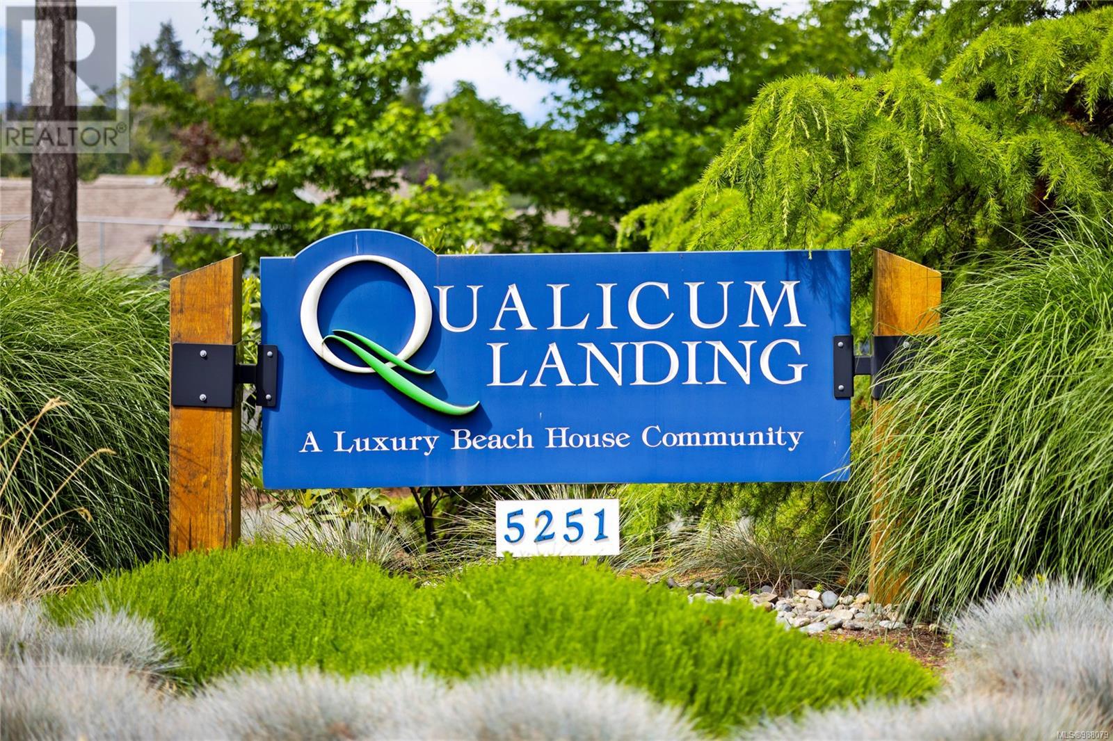 Photo 2 of 26 5251 Island Hwy W, Qualicum Beach BC