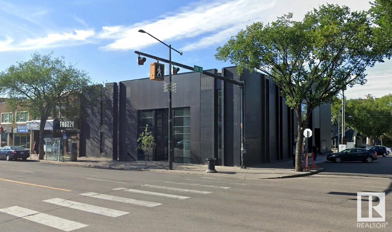 10802 82 AV NW, Edmonton
