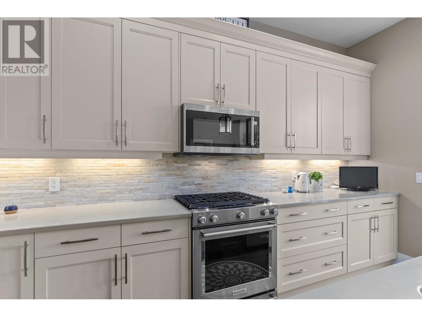141 4000 Trails Place, Peachland