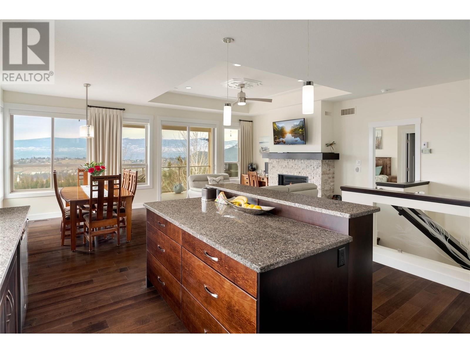 11 1870 Rosealee Lane, West Kelowna