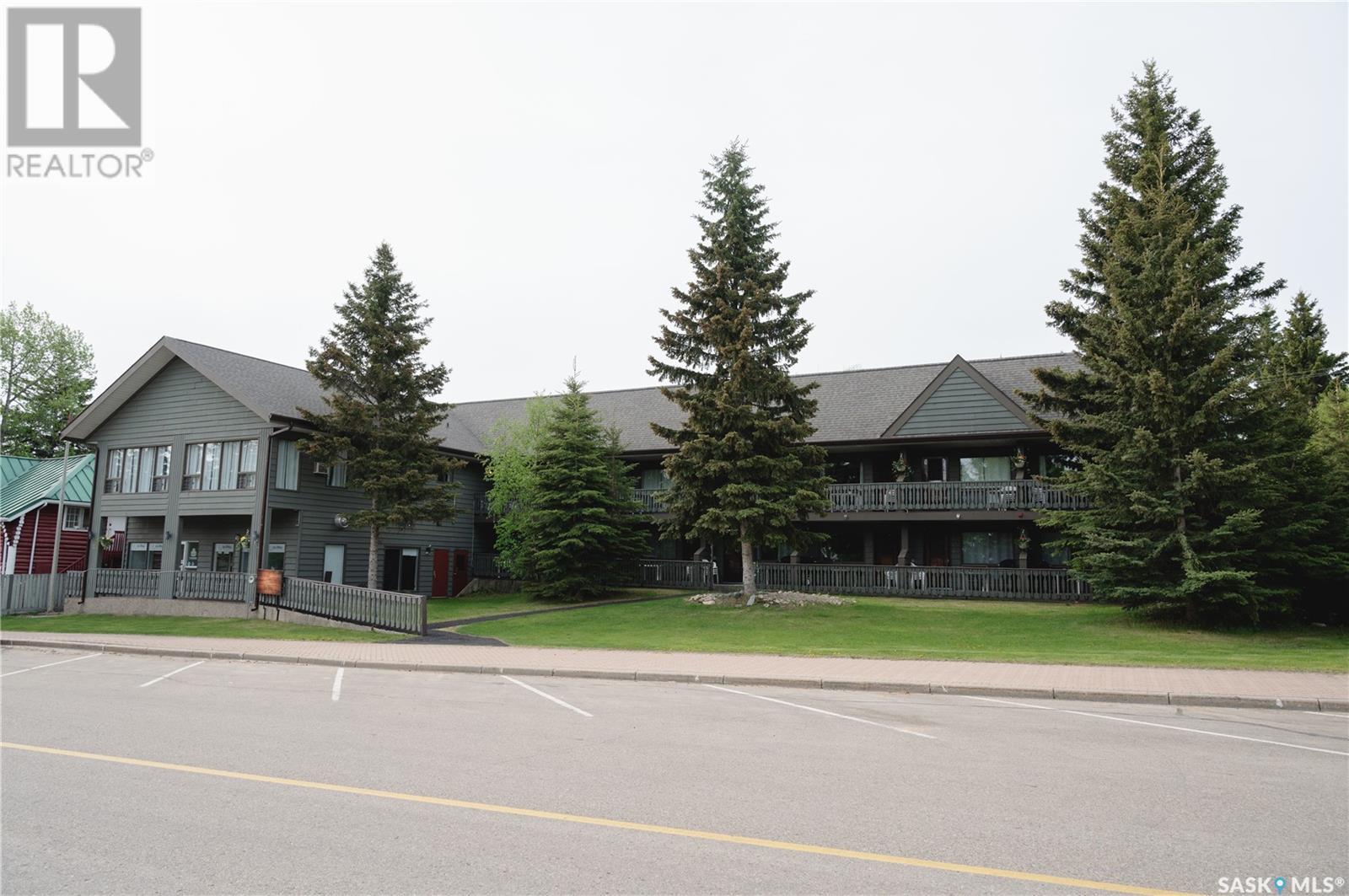 Photo 18 of 827 Lakeview Drive, Prince Albert National Park SK