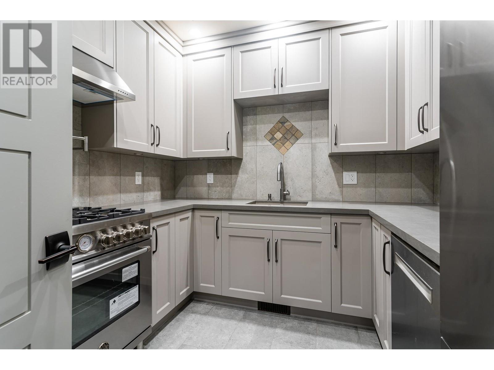 3299 BLACK BEAR WAY, Anmore real estate listing R2966666
