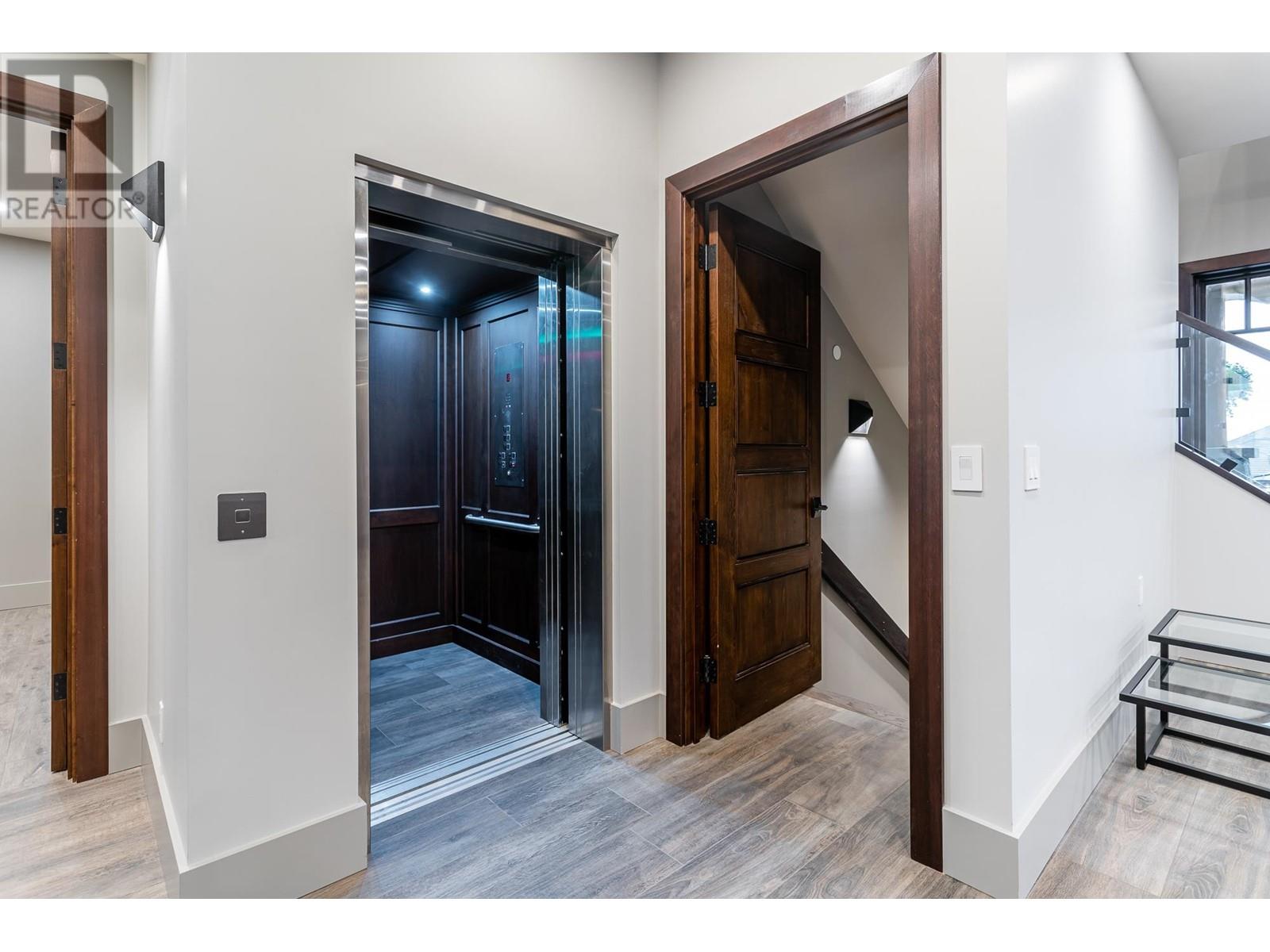 3299 BLACK BEAR WAY, Anmore real estate listing R2966666