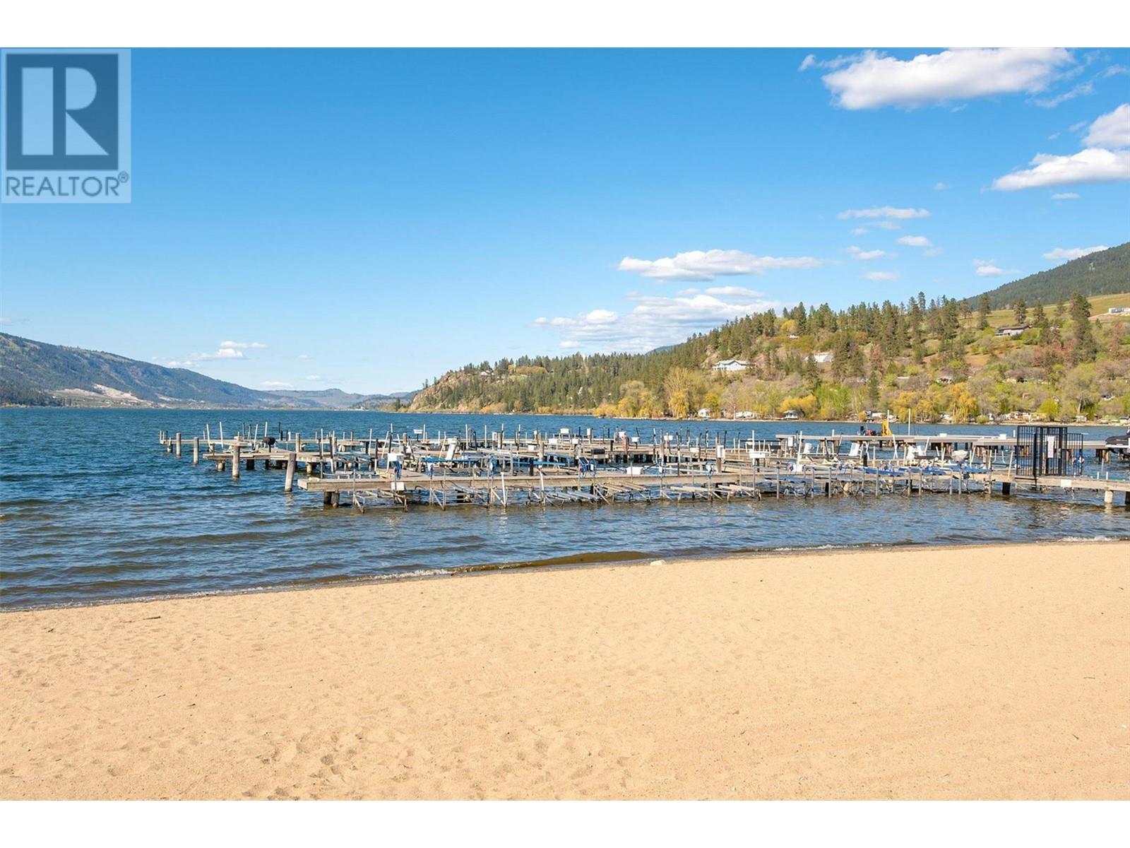 205 3570 Woodsdale Road, Lake Country