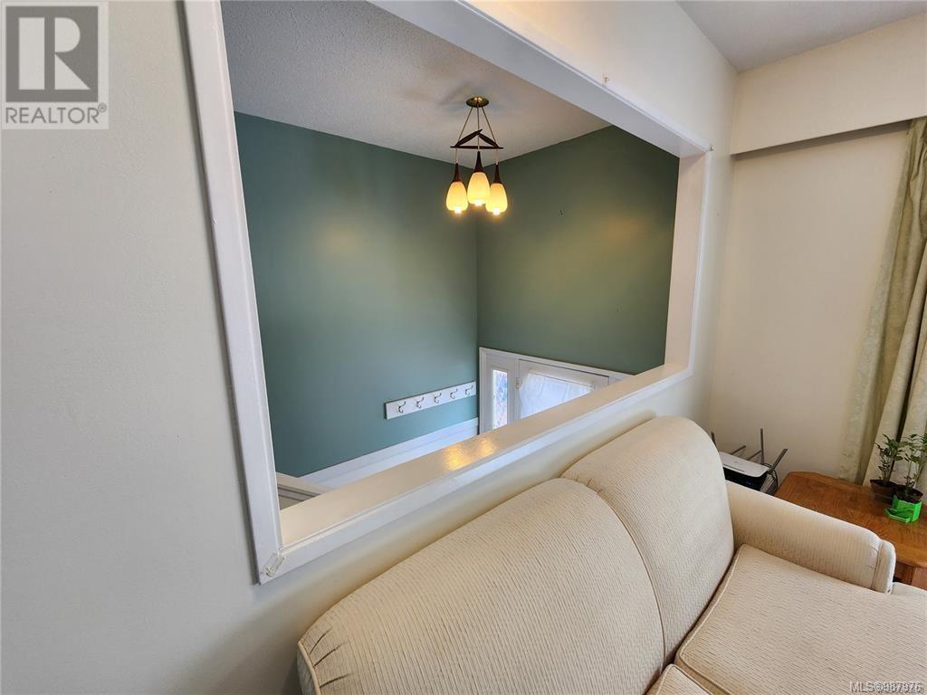 925 Haida Ave - 16
