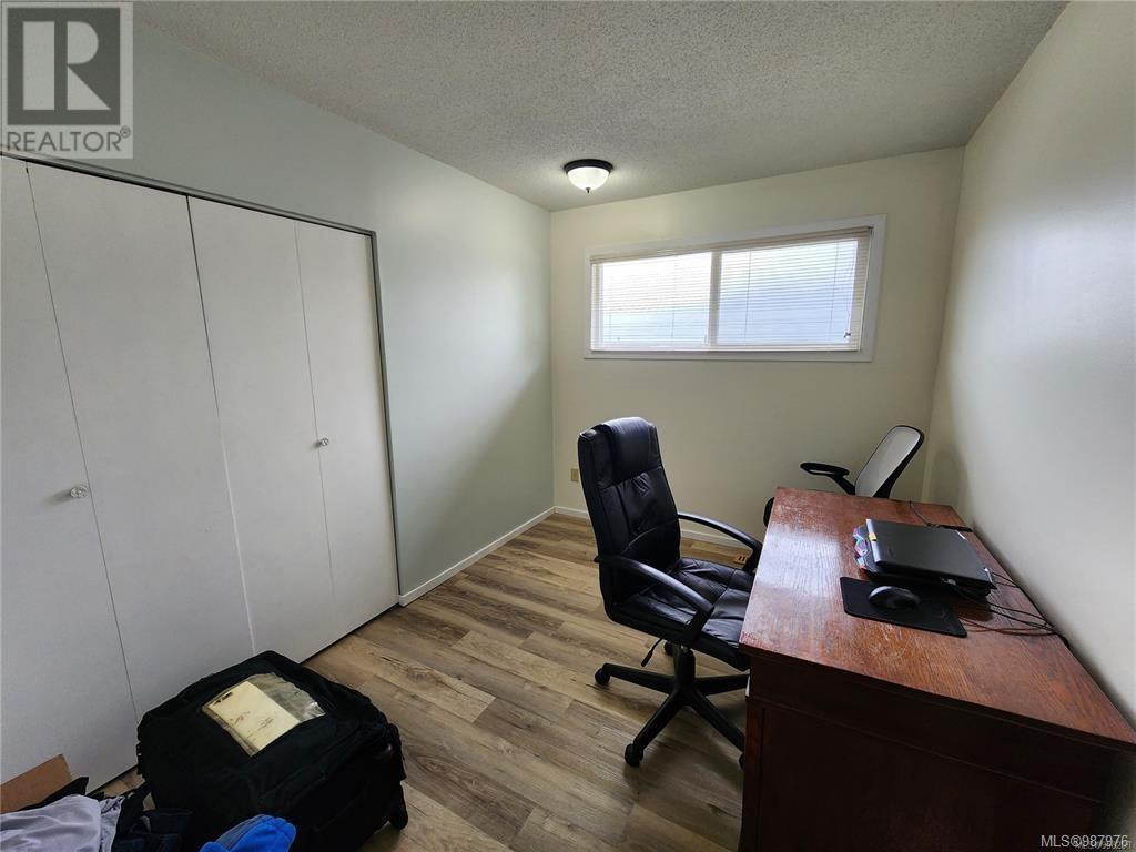 925 Haida Ave - 25