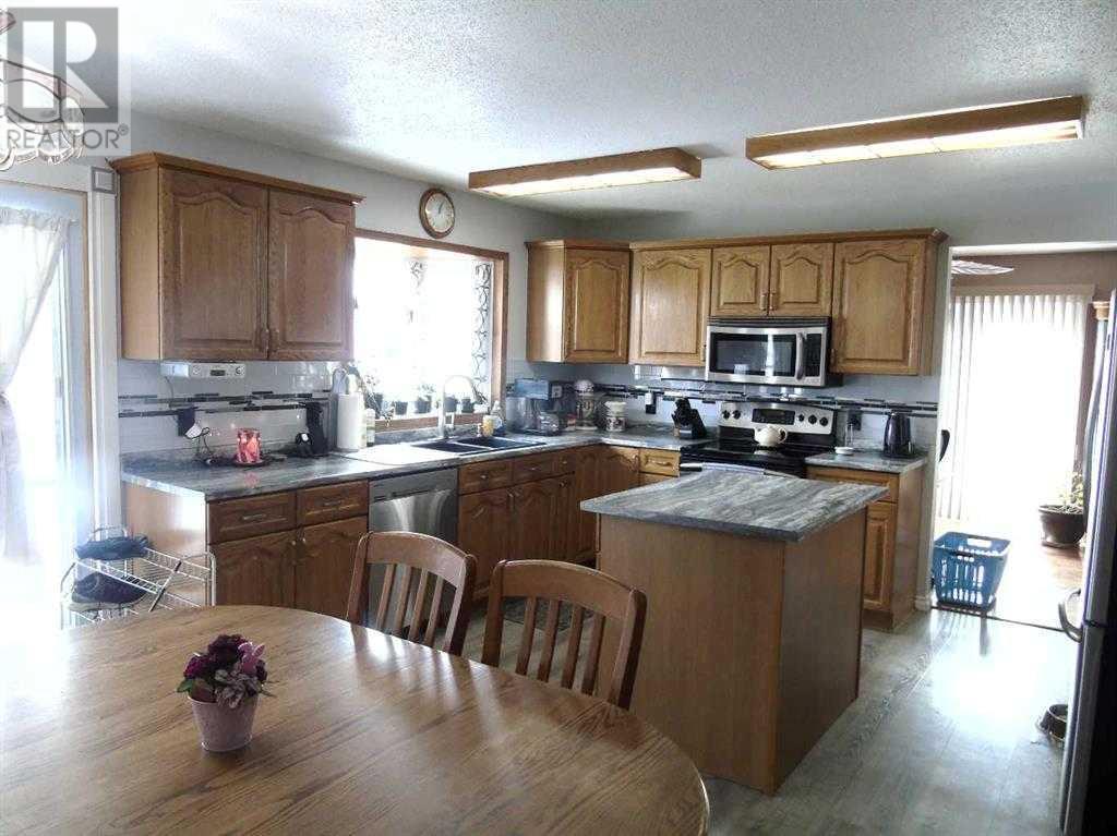 Single Family House Bungalow for Sale in   Street E Rosedale Drumheller 