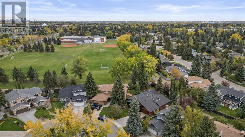 Single Family House Bungalow for Sale in  Lake Mead Green SE Lake Bonavista Calgary 