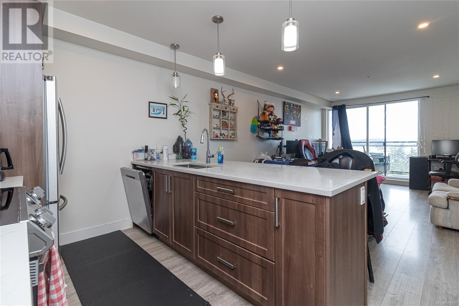 303 119 Haliburton St, Nanaimo real estate listing 988200